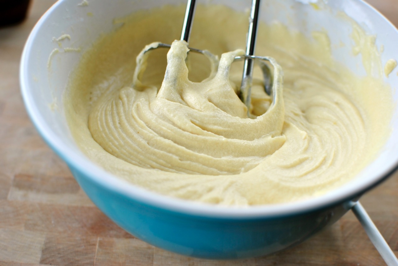 How To Mix Cake Batter Without A Mixer Storables