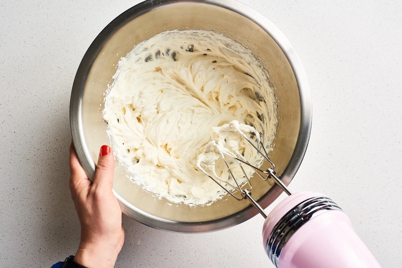 How To Whip Cream With Hand Mixer Storables