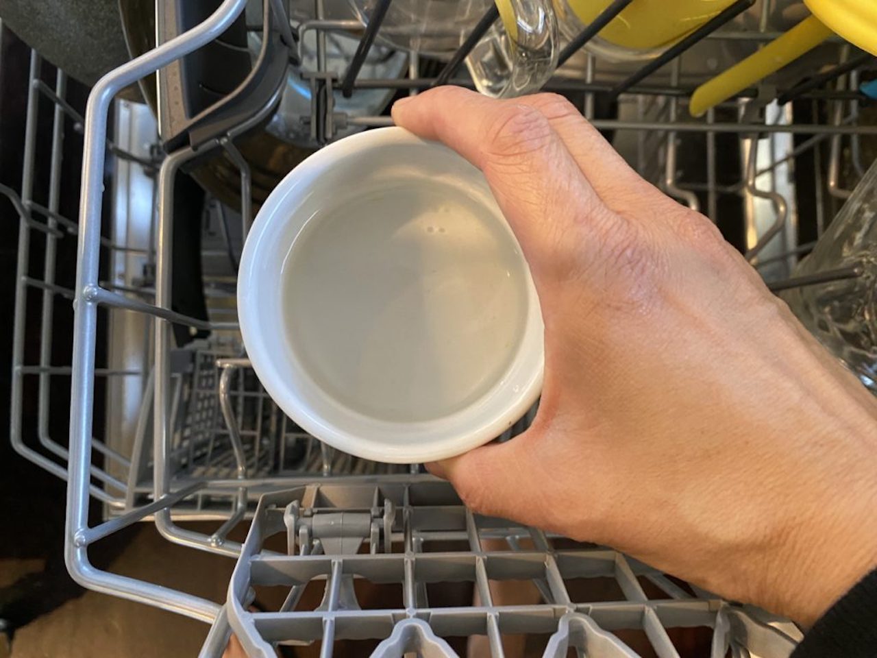 How To Clean A Dishwasher With Vinegar Safely Storables