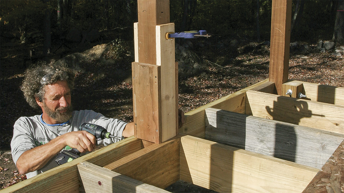How To Cut And Set Deck Posts For A Solid Frame Storables
