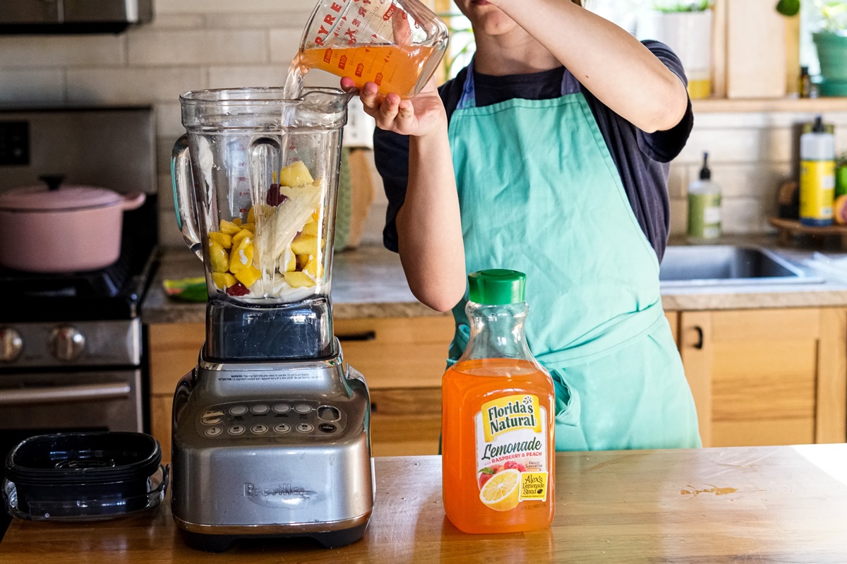 How To Make A Smoothie Bowl With A Regular Blender Storables