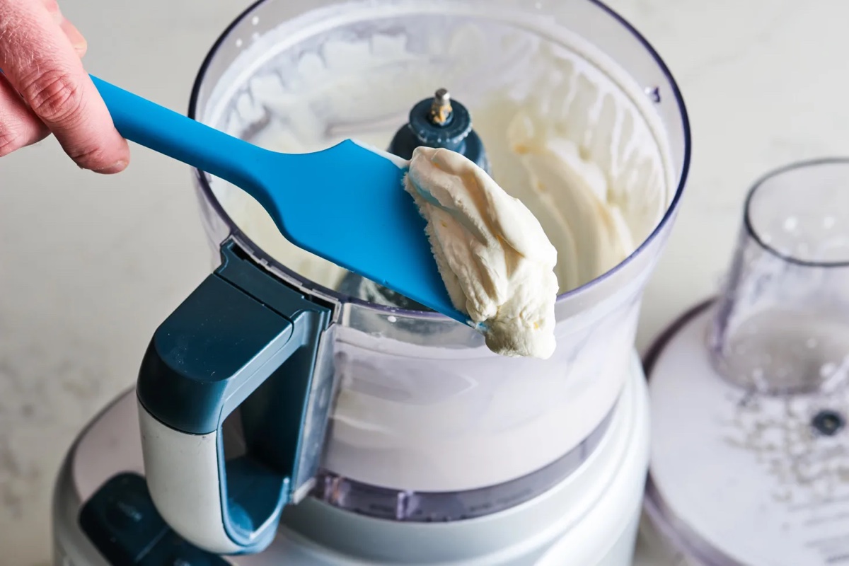 How To Make Whipped Cream With A Blender Storables