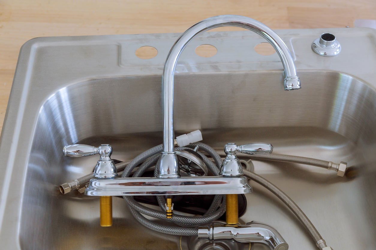How To Replace Sink Faucet Storables