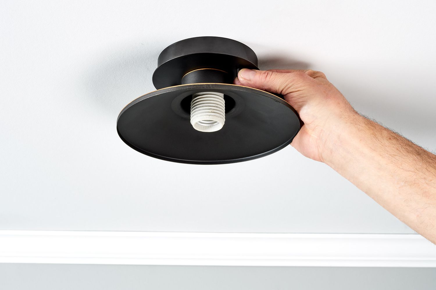 How To Replace Light Bulb Socket Storables
