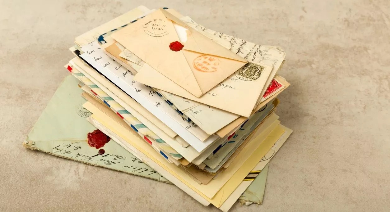 How To Store Old Letters And Cards Storables