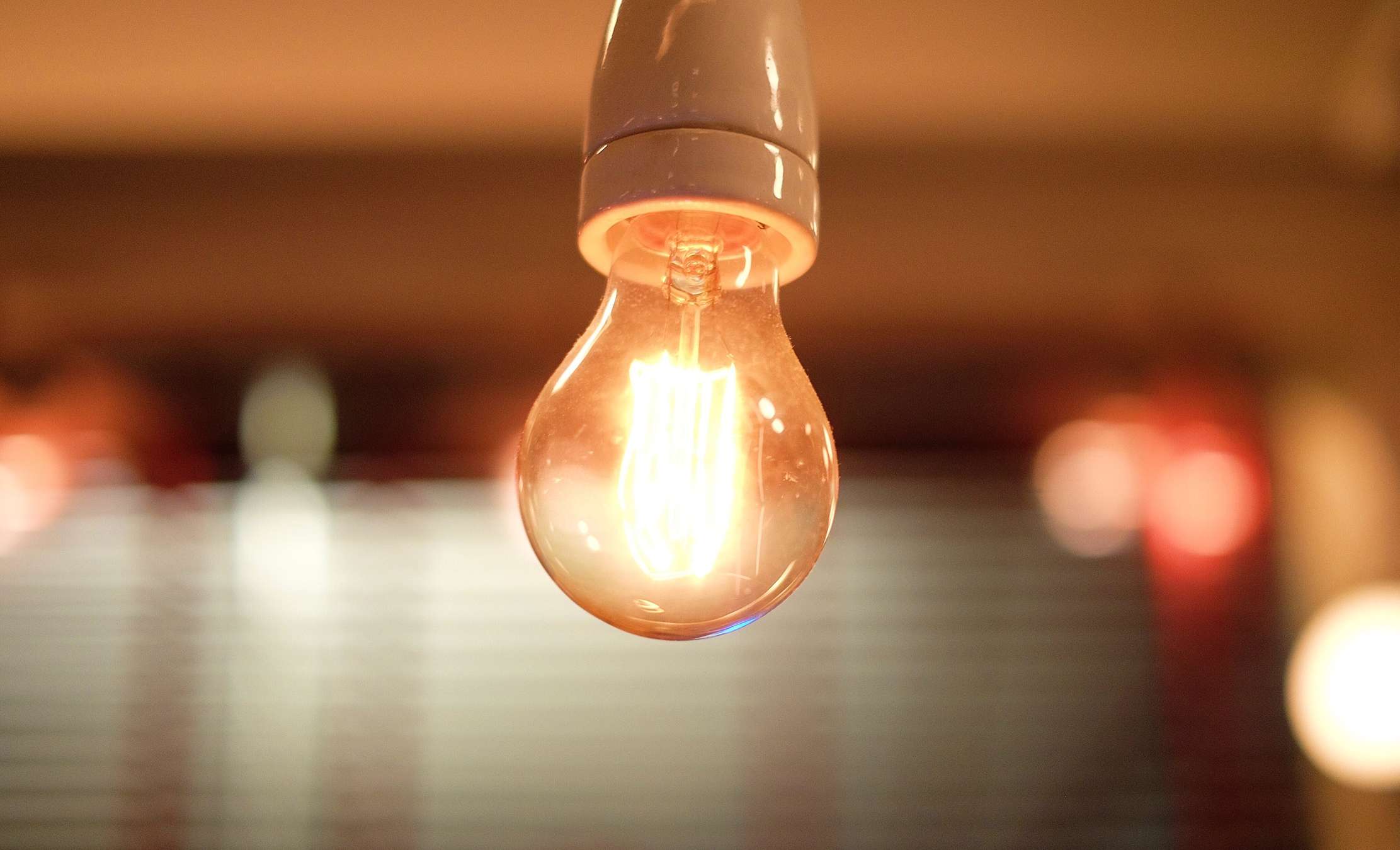 Light Bulb Is Flickering When Turned On Storables