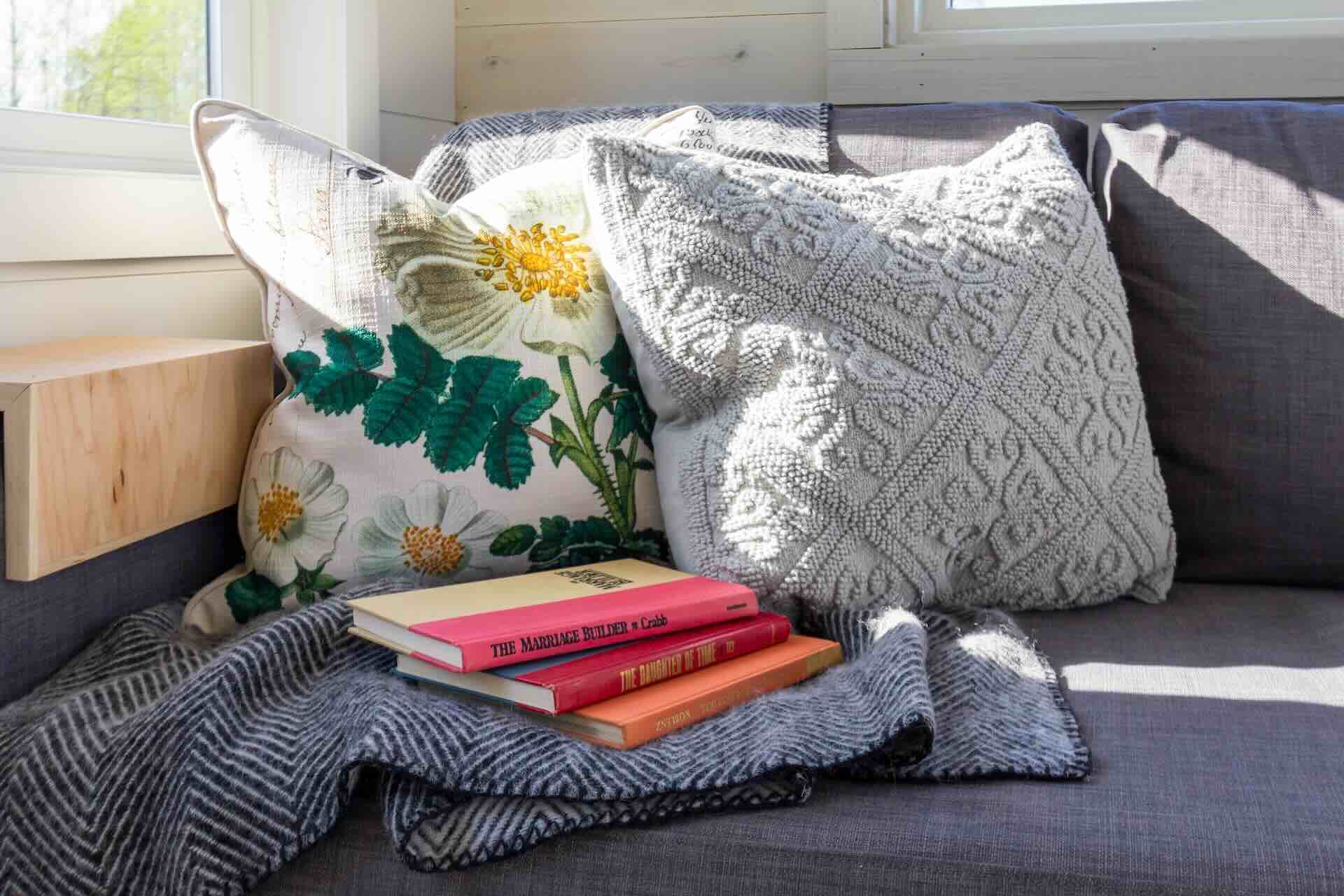 How To Clean Throw Pillows With Stuffing Storables