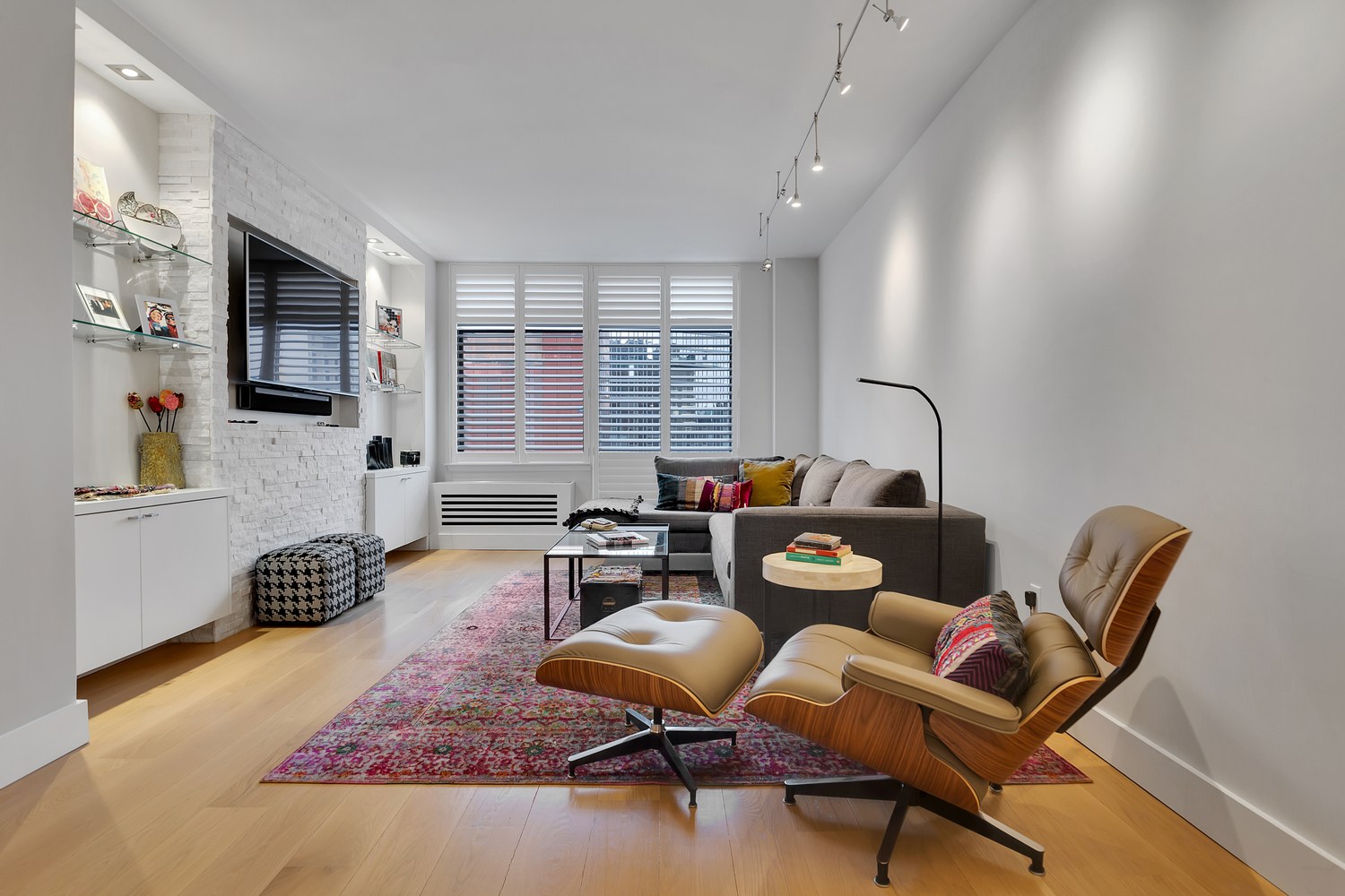 How To Soundproof A Ceiling In An Apartment Storables