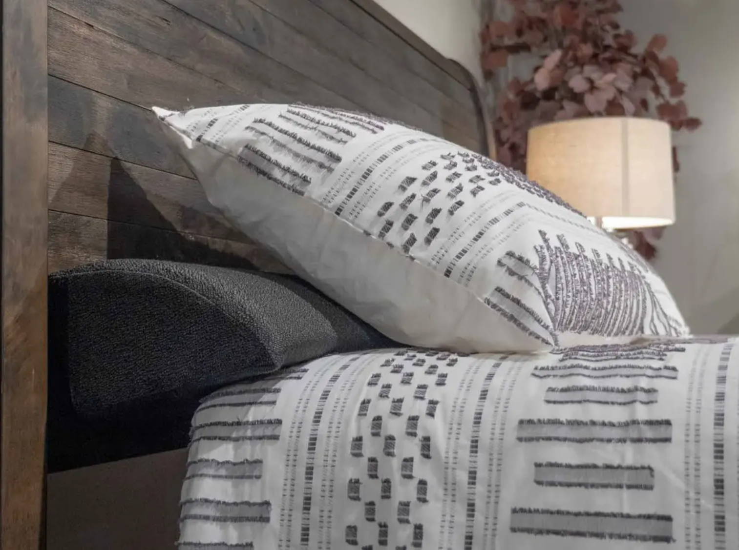 How To Stop My Pillows From Falling Behind The Bed Storables