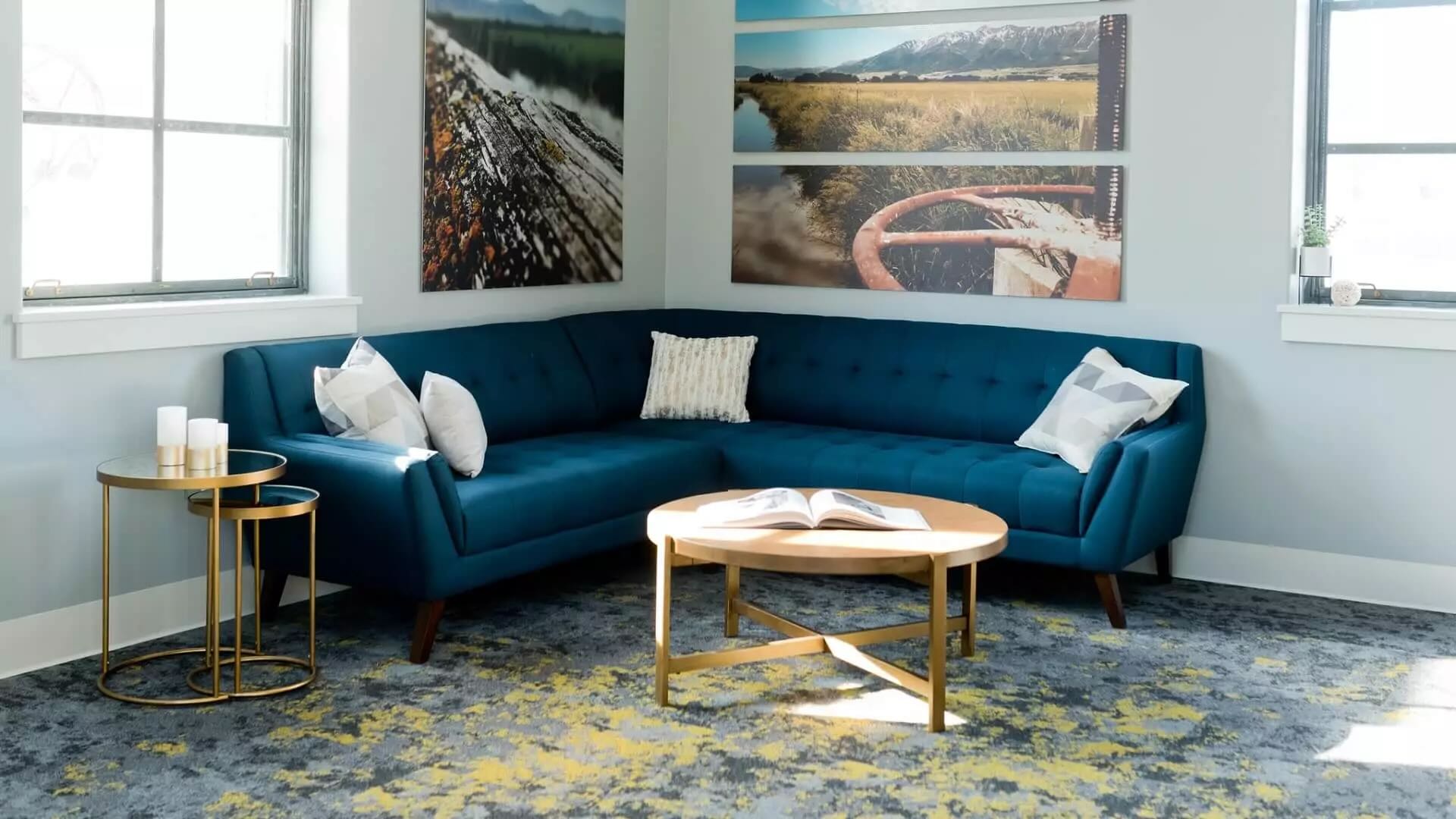 What Color Pillows Go With A Blue Couch Storables