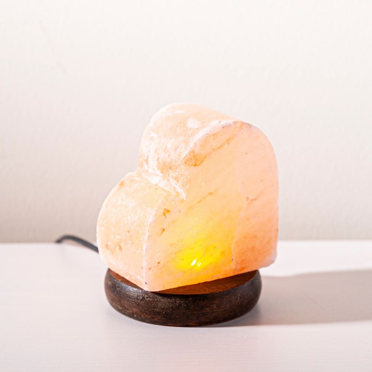 How To Dispose Of A Himalayan Salt Lamp Storables