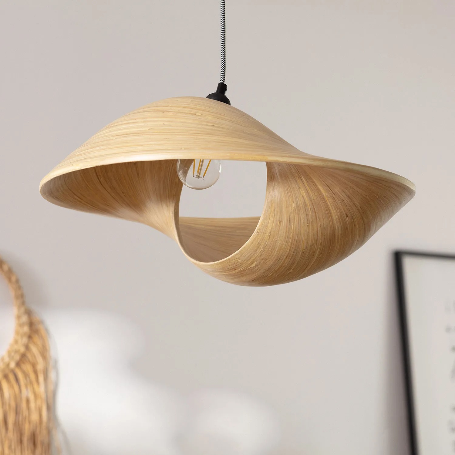 How To Hang A Lamp Shade From The Ceiling Storables