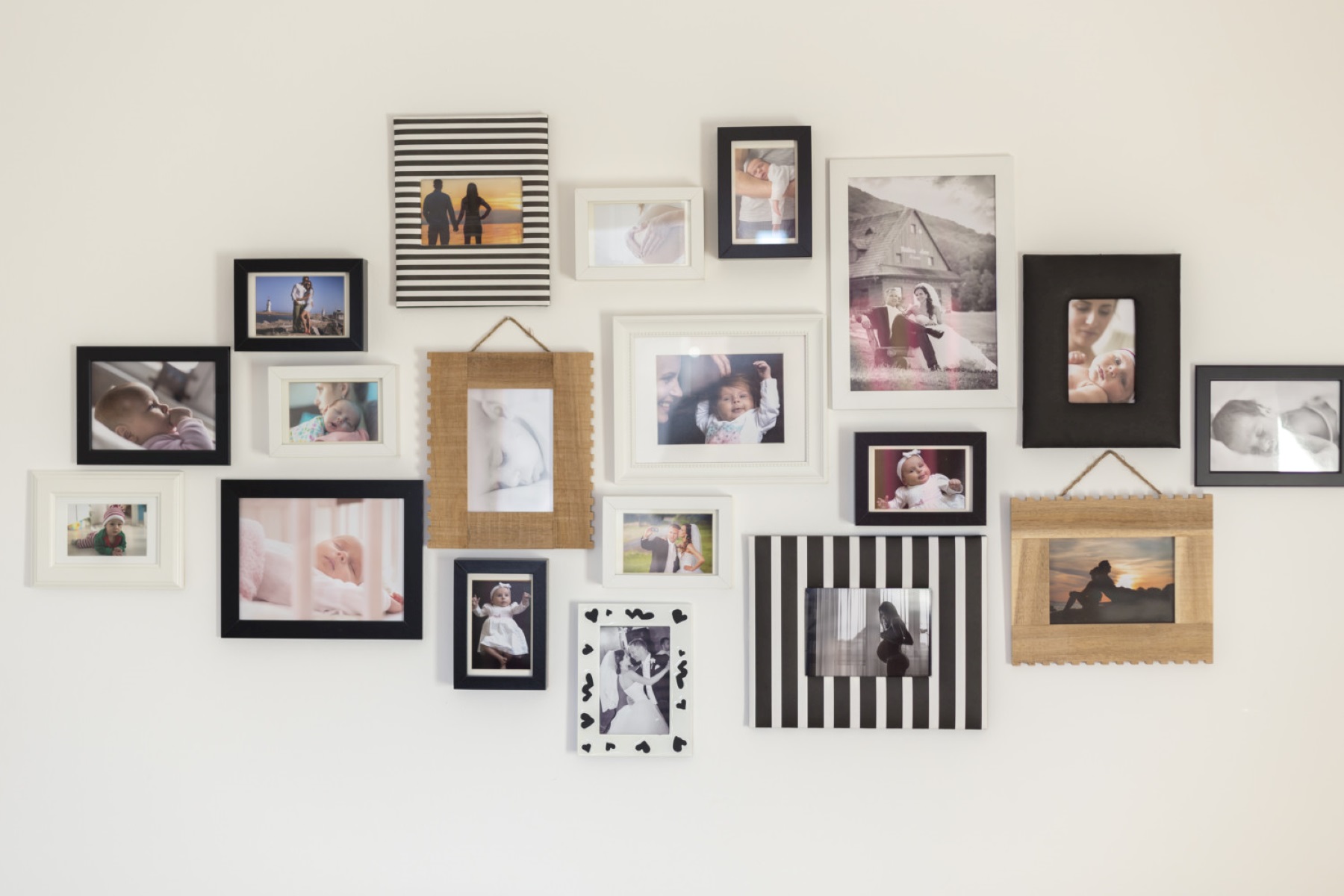 How To Hang Up Multiple Picture Frames Storables