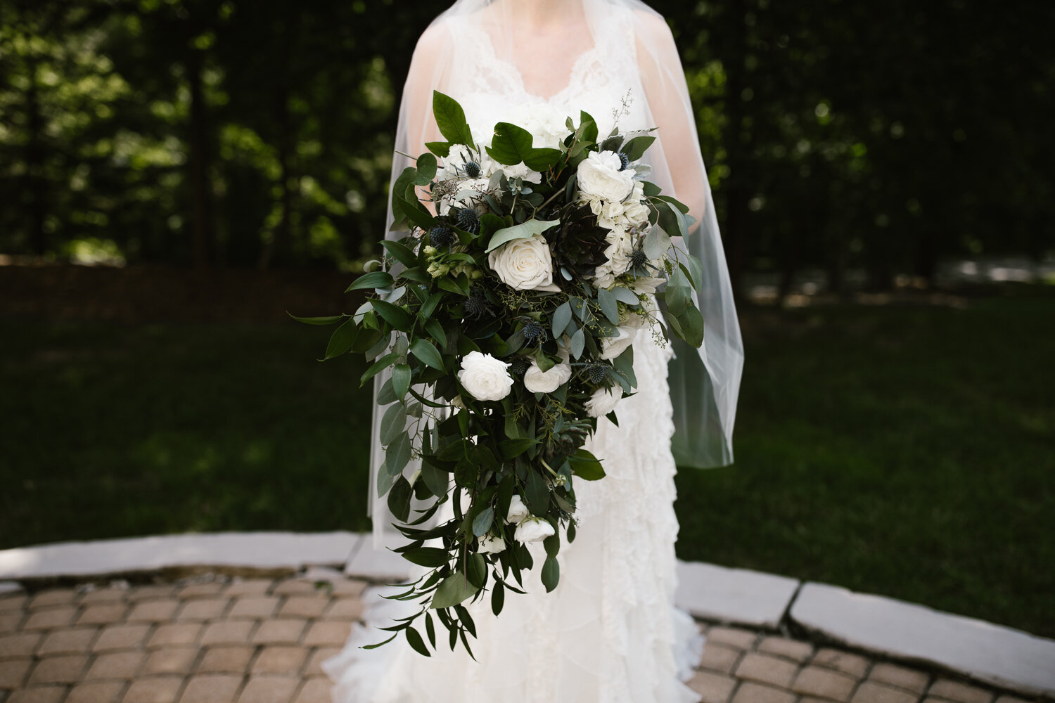 How To Make A Cascading Greenery Bouquet Storables