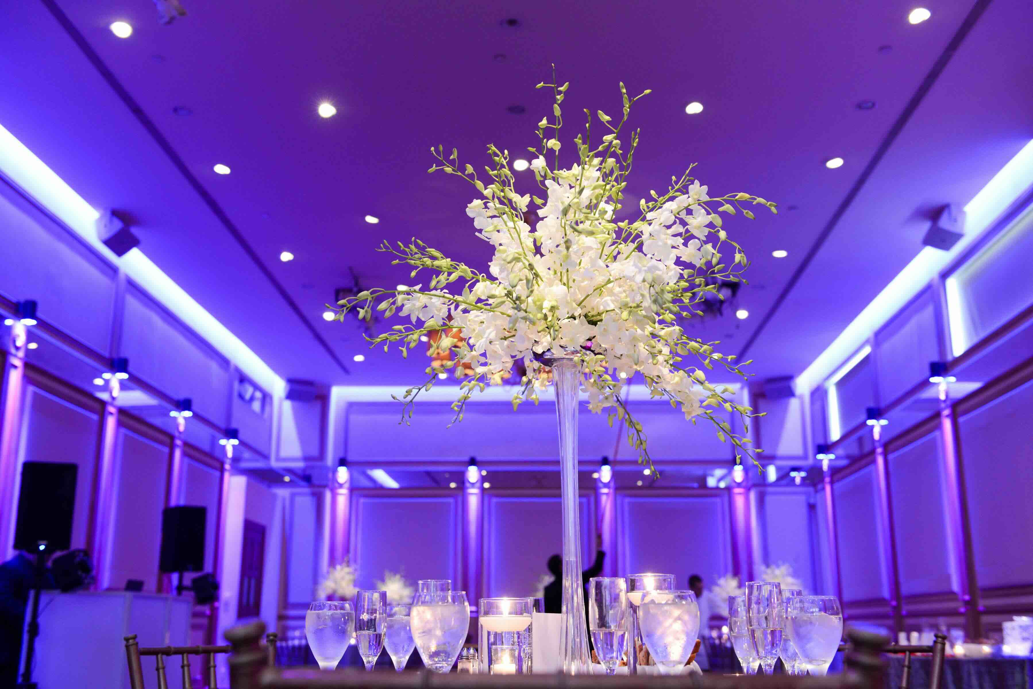 How To Make Large Floral Arrangements Using Eiffel Tower Vases Storables