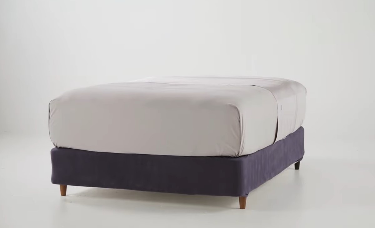 How To Put On Bed Sheets Storables