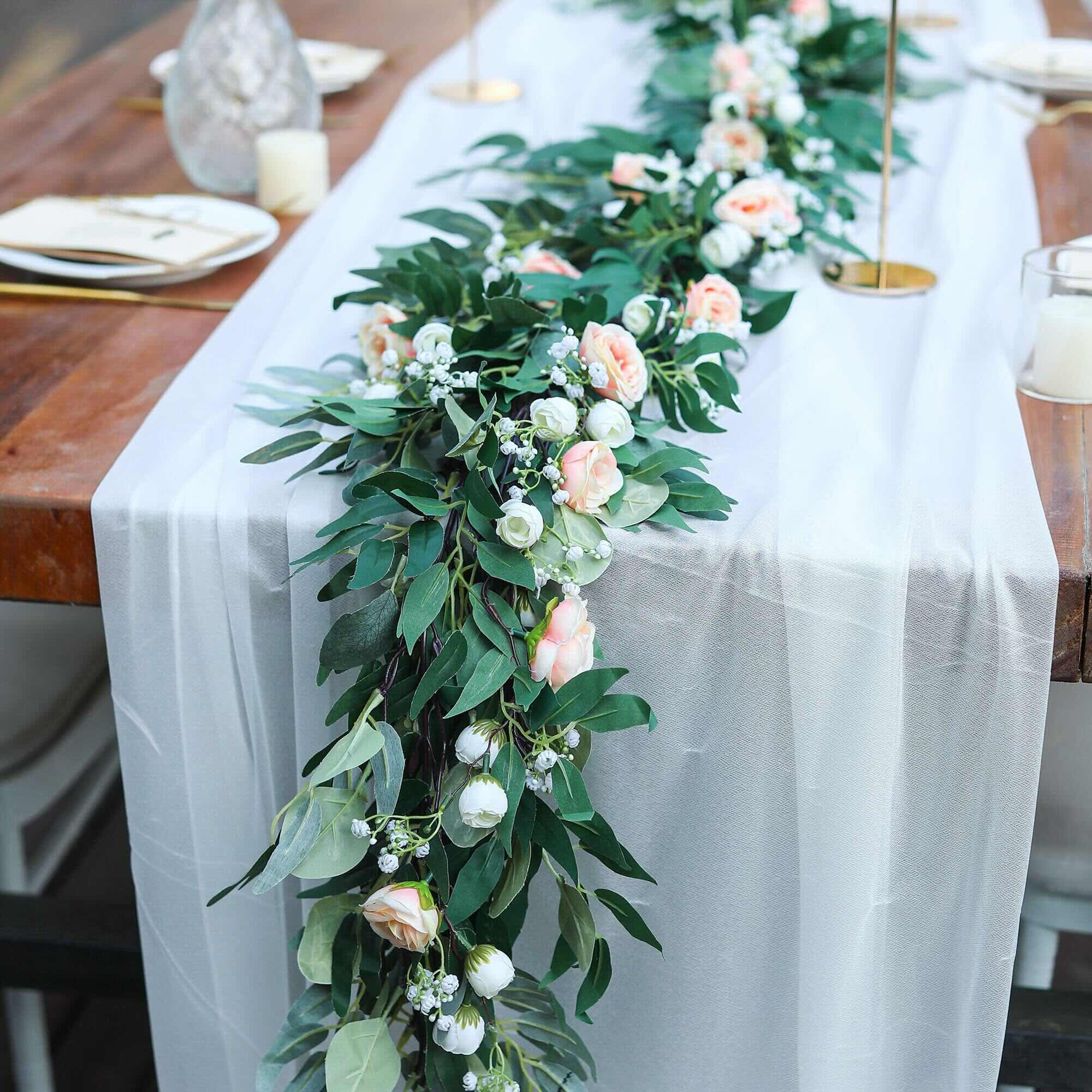How Wide Should A Table Runner Of Greenery Be Storables