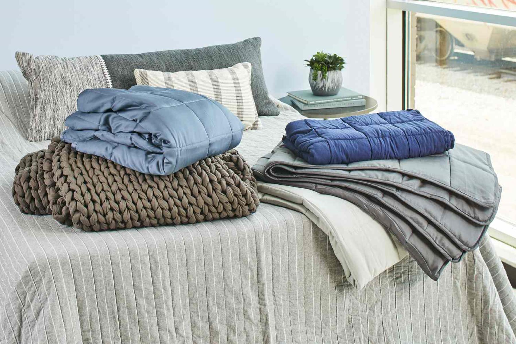 What Happens If A Weighted Blanket Is Too Heavy Storables