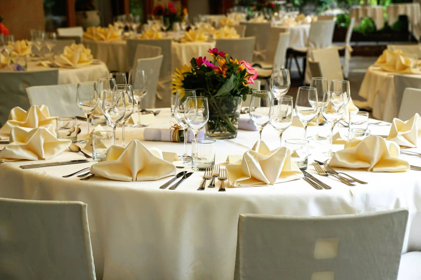 What Size Of Tablecloth Is Needed For A 72Inch Round Table? Storables