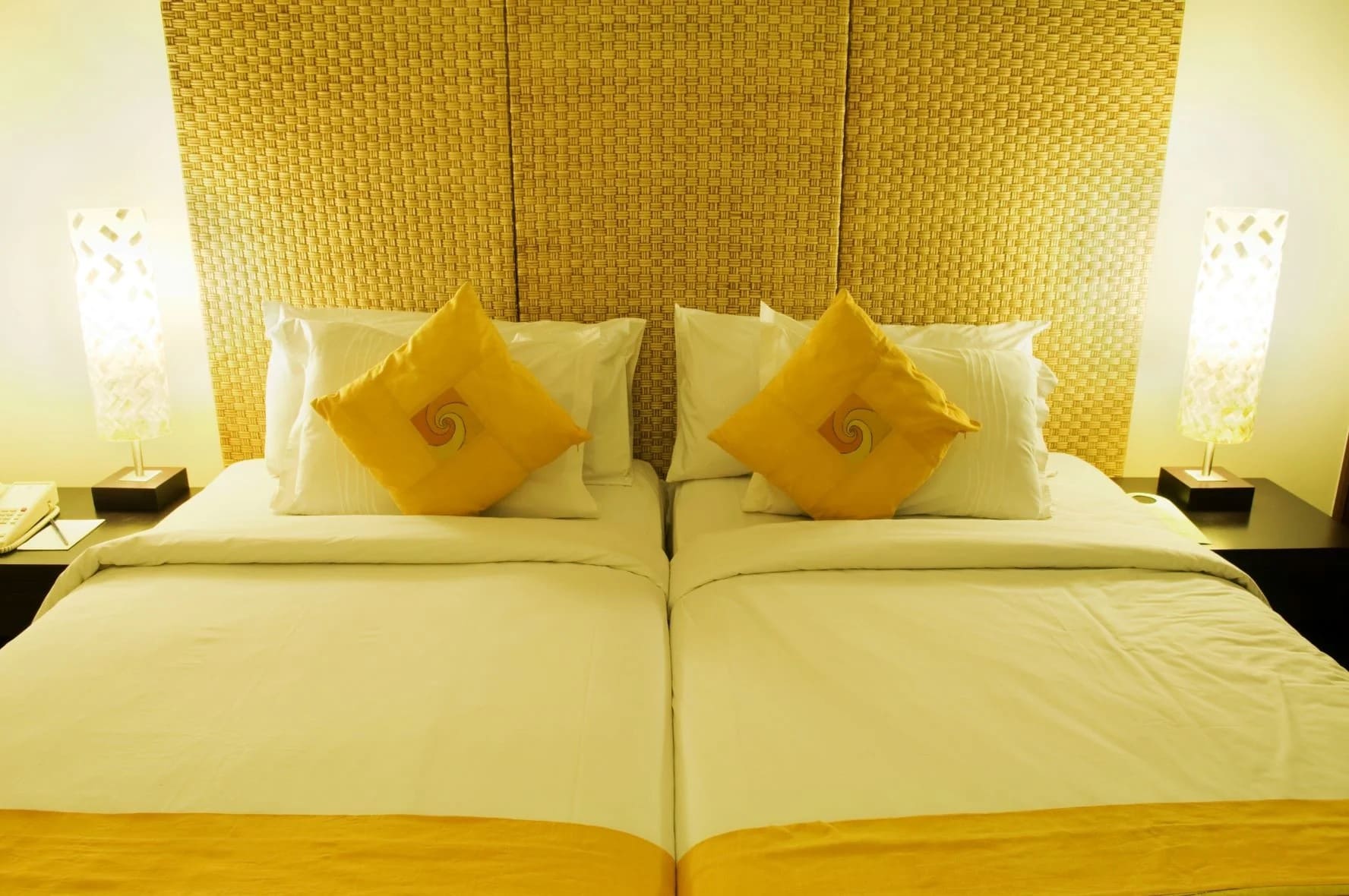 How Big Are Two Combined Twin Beds Storables