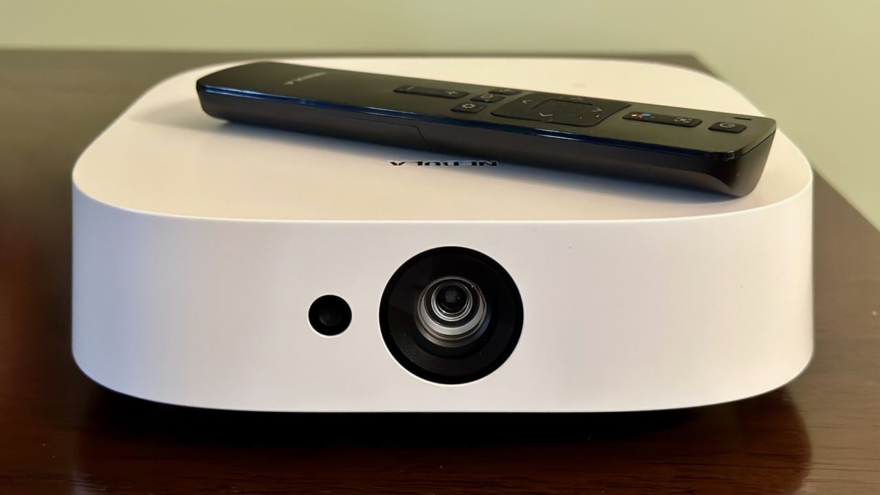What Projector Is Best For Gaming Storables