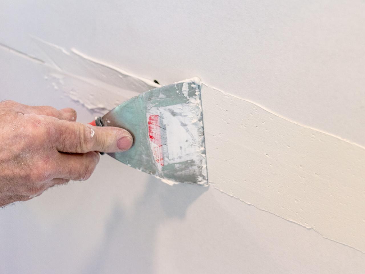 When To Use Spackle Vs Joint Compound Storables