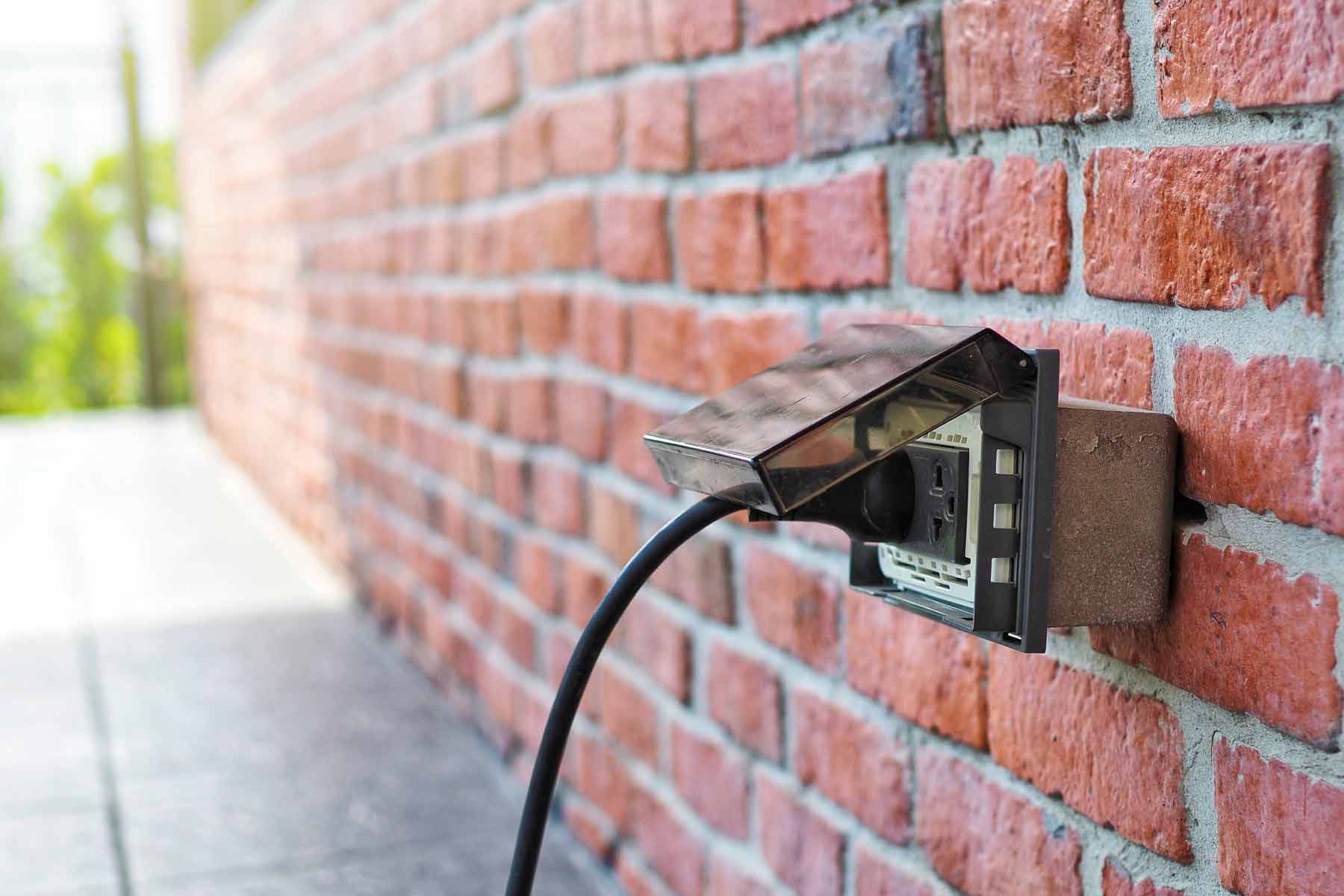 How To Fix An Outdoor Outlet That Has No Power Storables