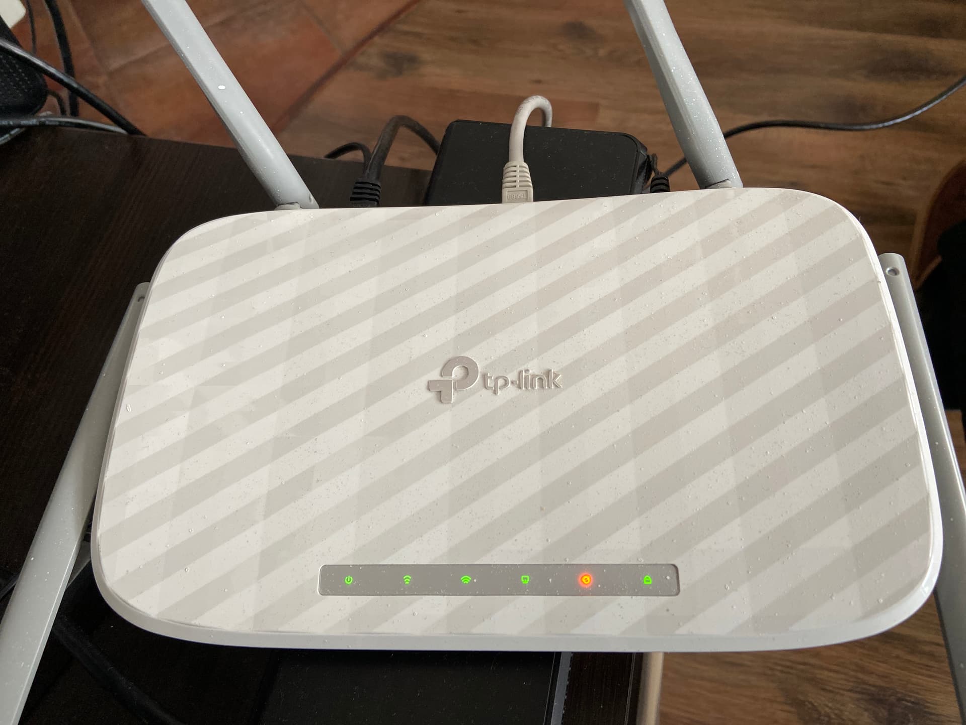 Why Is The WiFi Router Blinking Red Storables