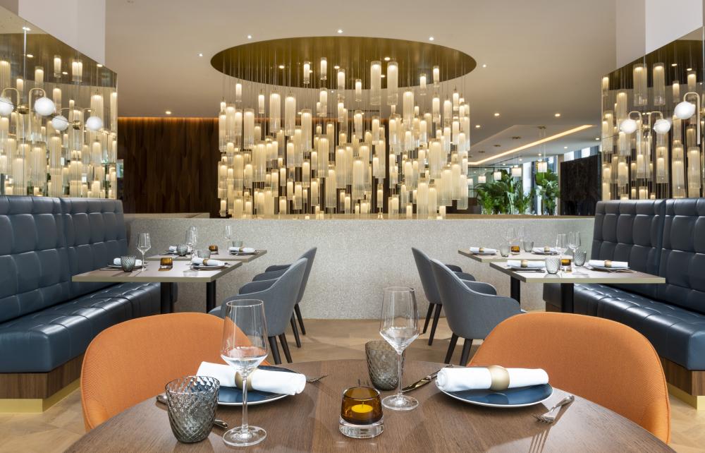 Restaurant Puro Basel Mövenpick Hotel Basel in Basel Das Restaurant