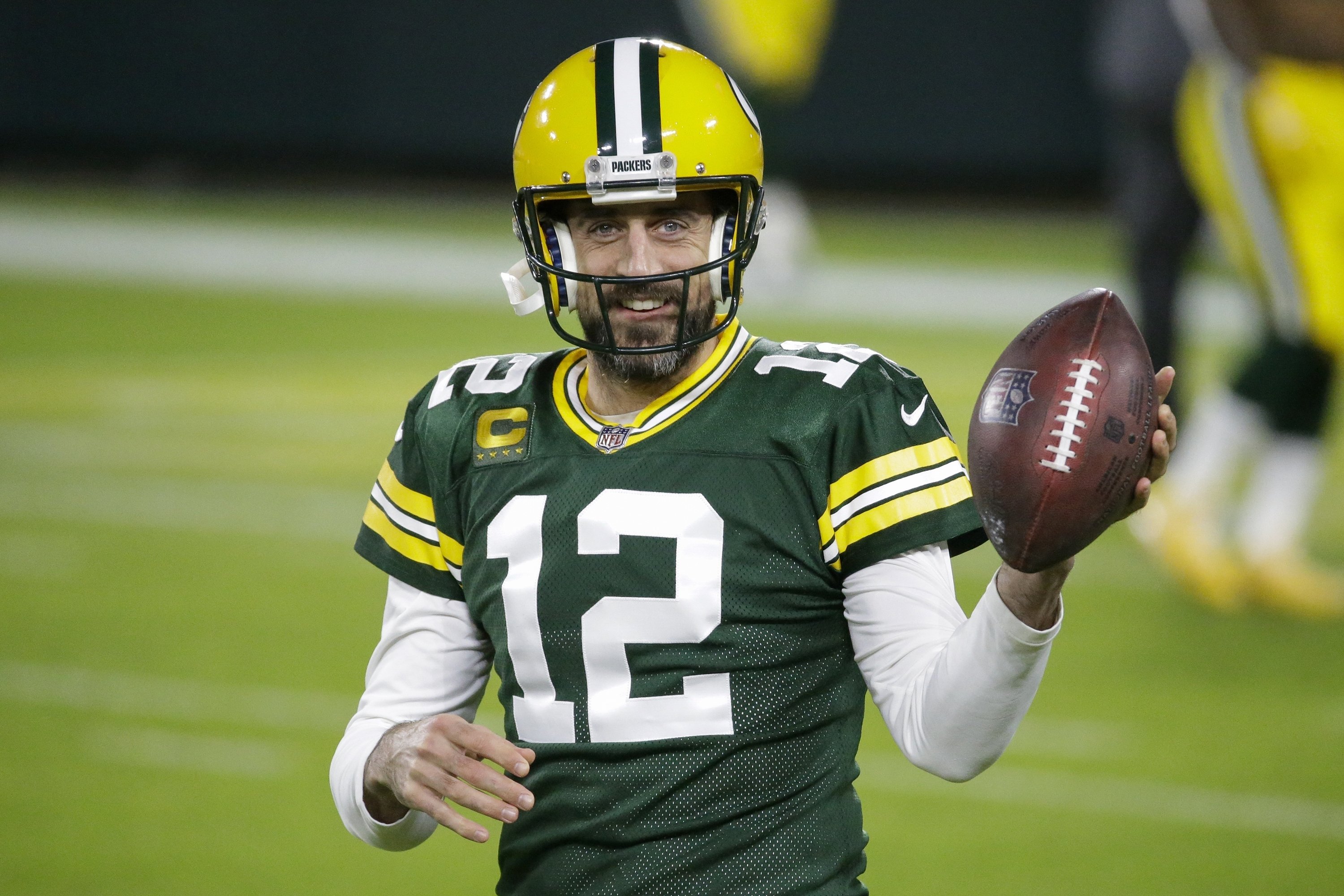 Rodgers gives 1 million to help businesses in his hometown