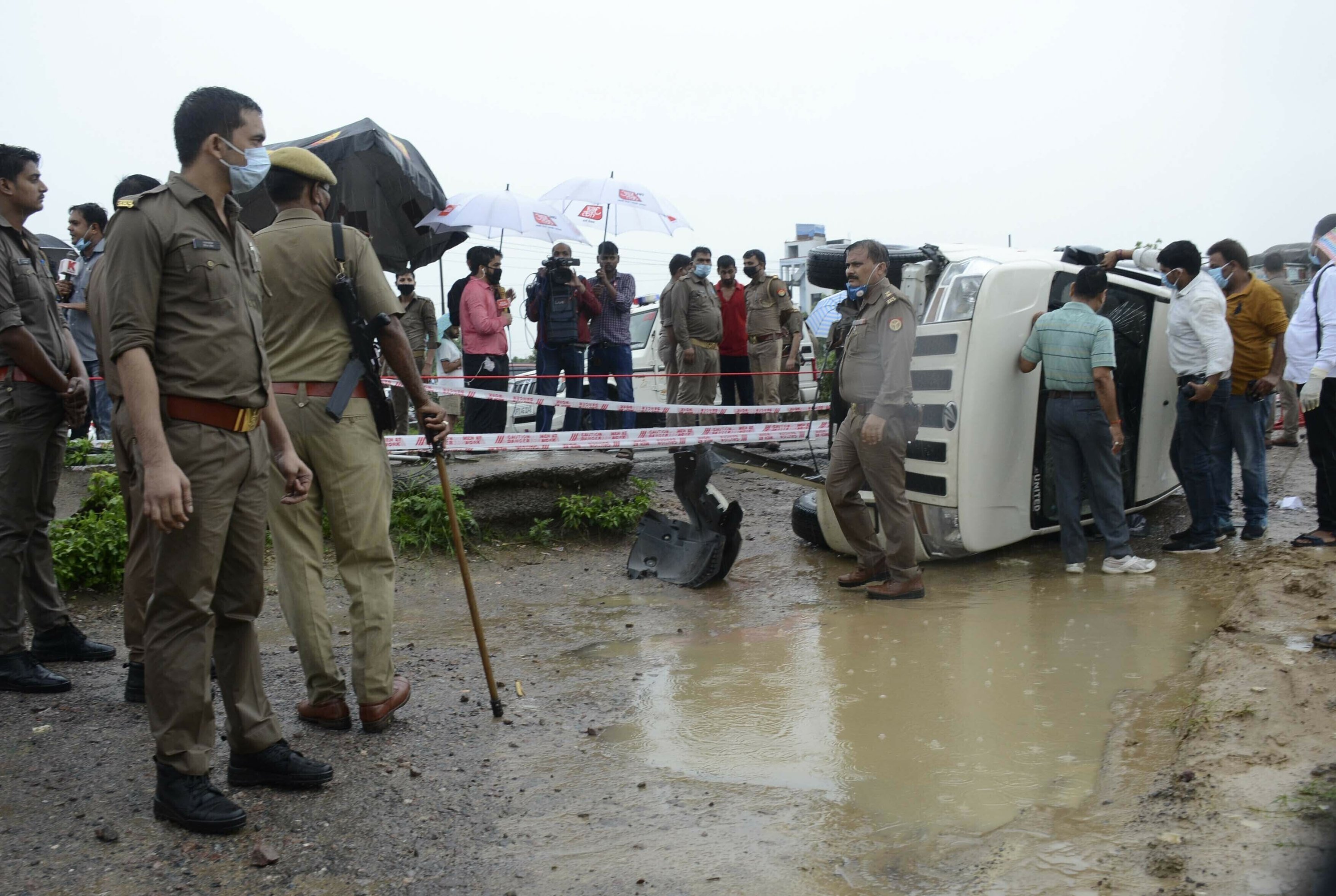 Lockdown deaths in India ignite debate on police brutality