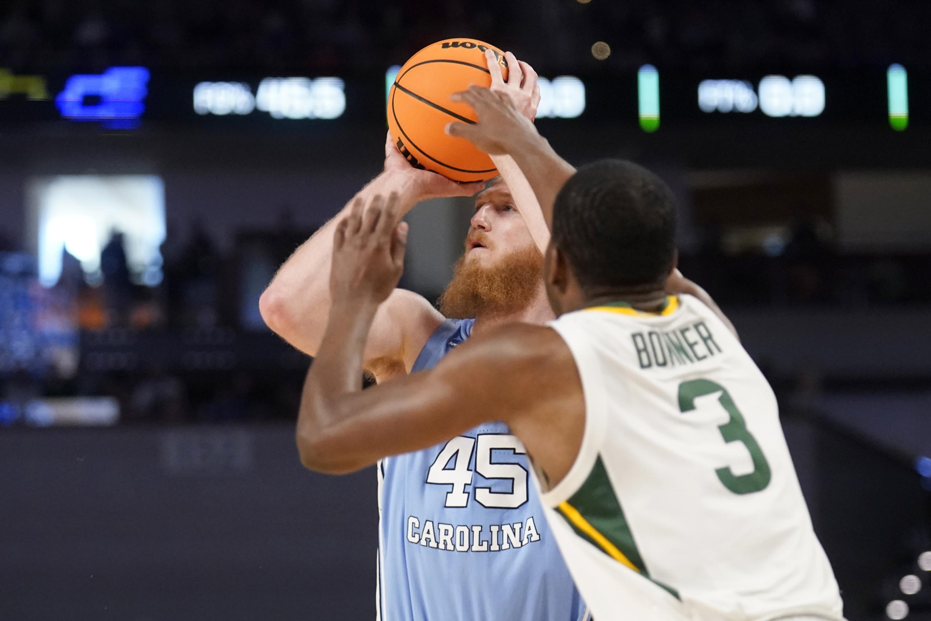 North Carolina's Manek ejected for throwing elbow vs Baylor AP News
