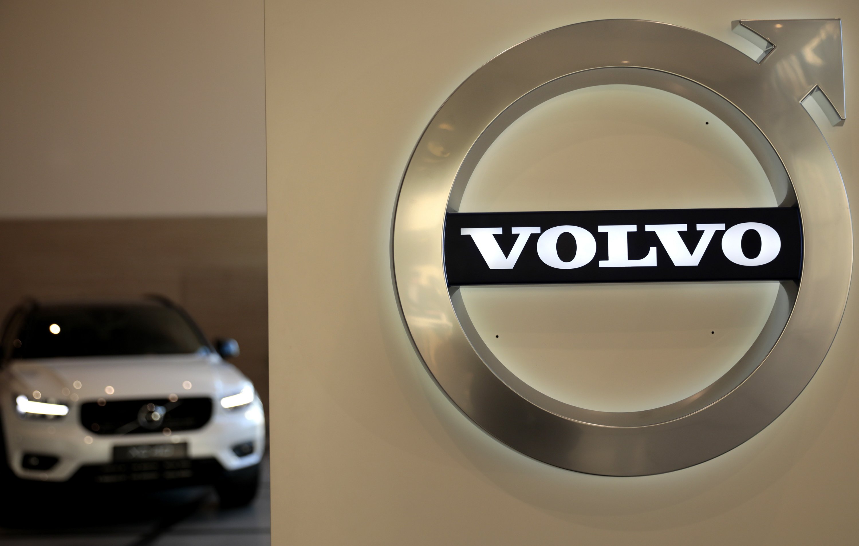Goodbye Gas Volvo To Make Only Electric Vehicles By 2030