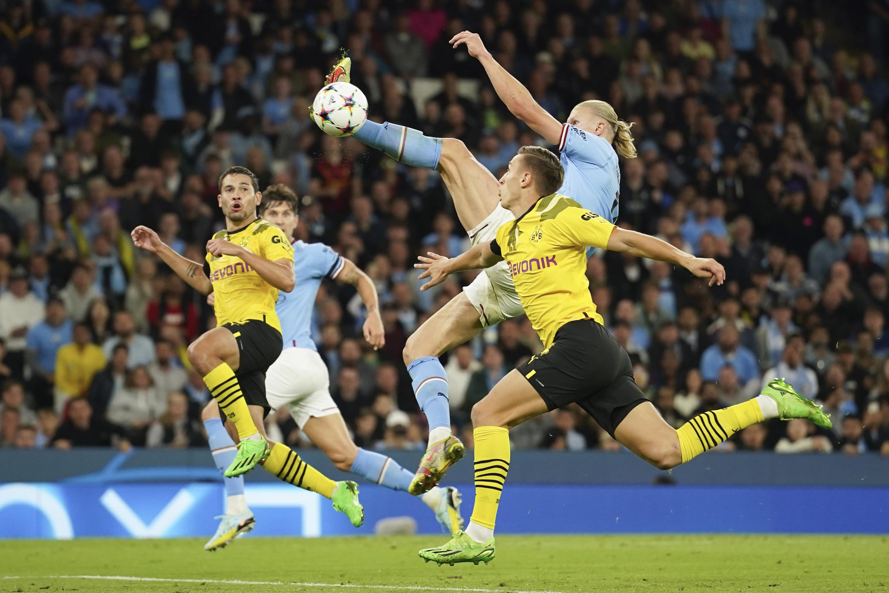 Haaland's spectacular goal earns City 21 win over Dortmund AP News