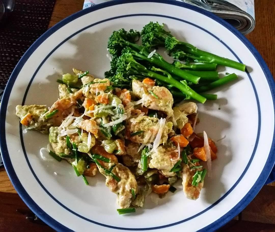 Fajitas de pollo con brócoli de 104.2 Kcal Receta fácil en la app Avena