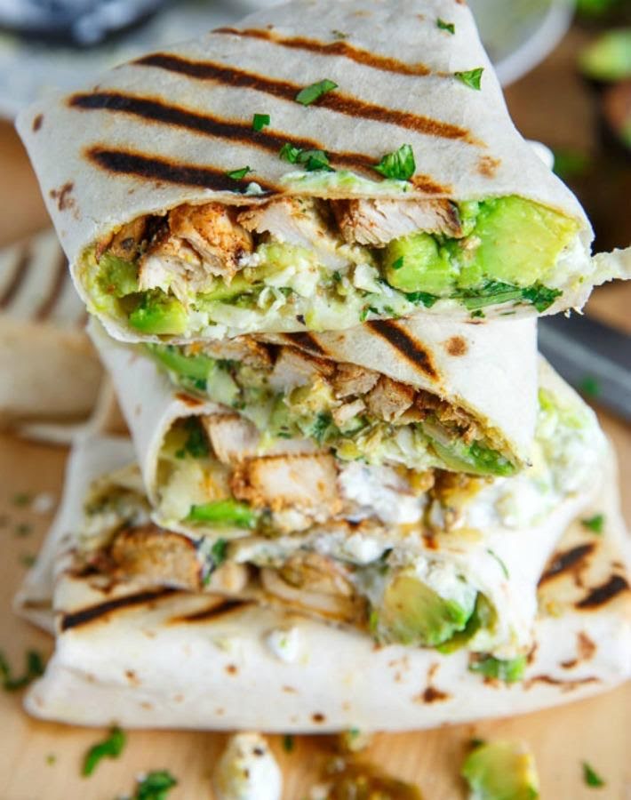 Burrito de pollo con aguacate de 152 Kcal Receta fácil en la app Avena