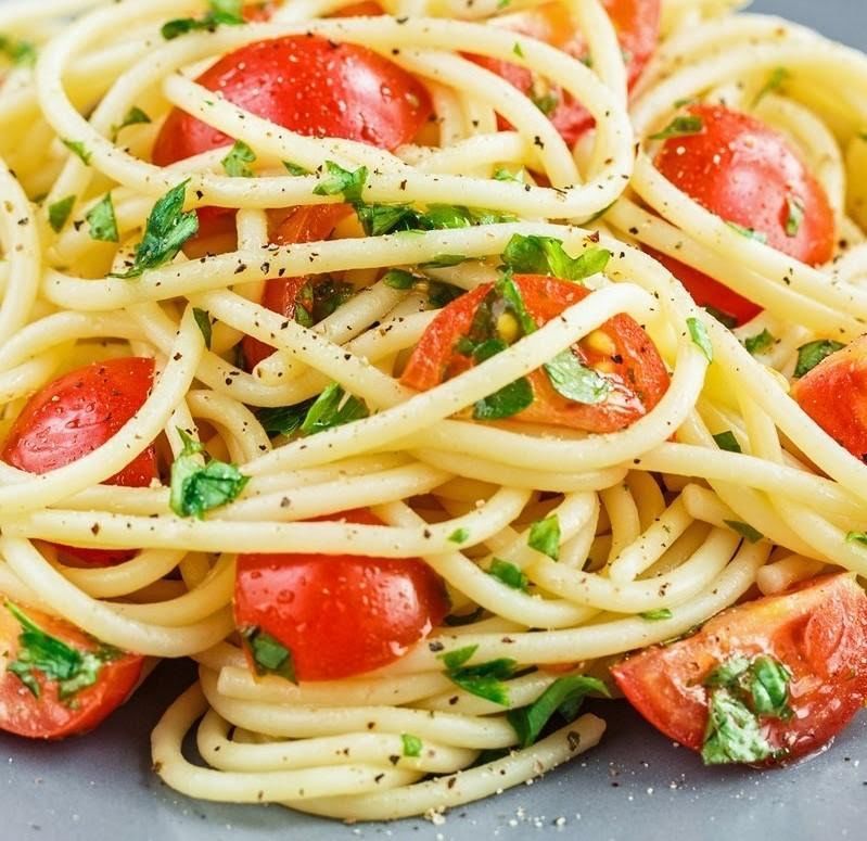 Pasta con jitomate y albahaca de 118.2 Kcal Receta fácil en la app Avena
