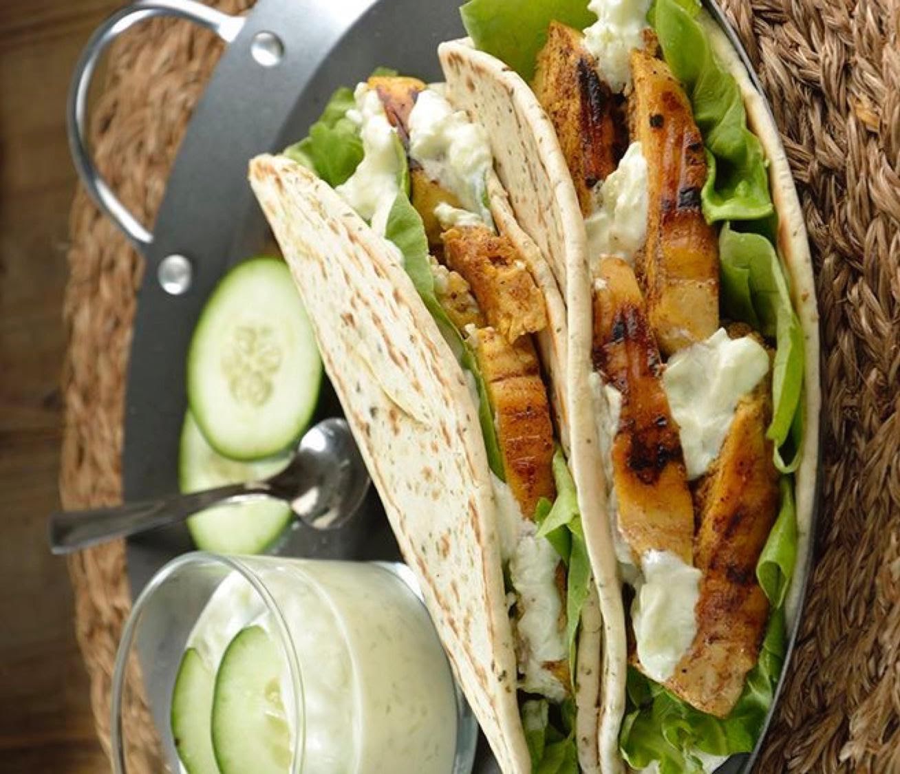 Pan pita relleno de pollo de 172 Kcal Receta fácil en la app Avena