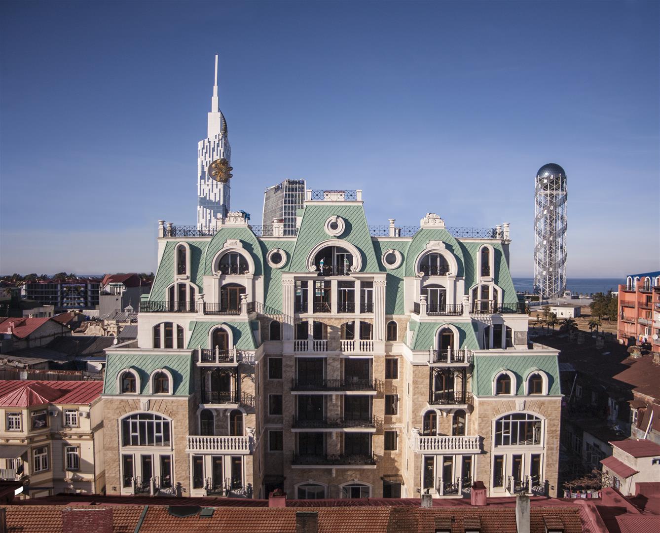 Apartment for sale 4bedroom apartment in 140 sq.m. in Batumi, Orbi