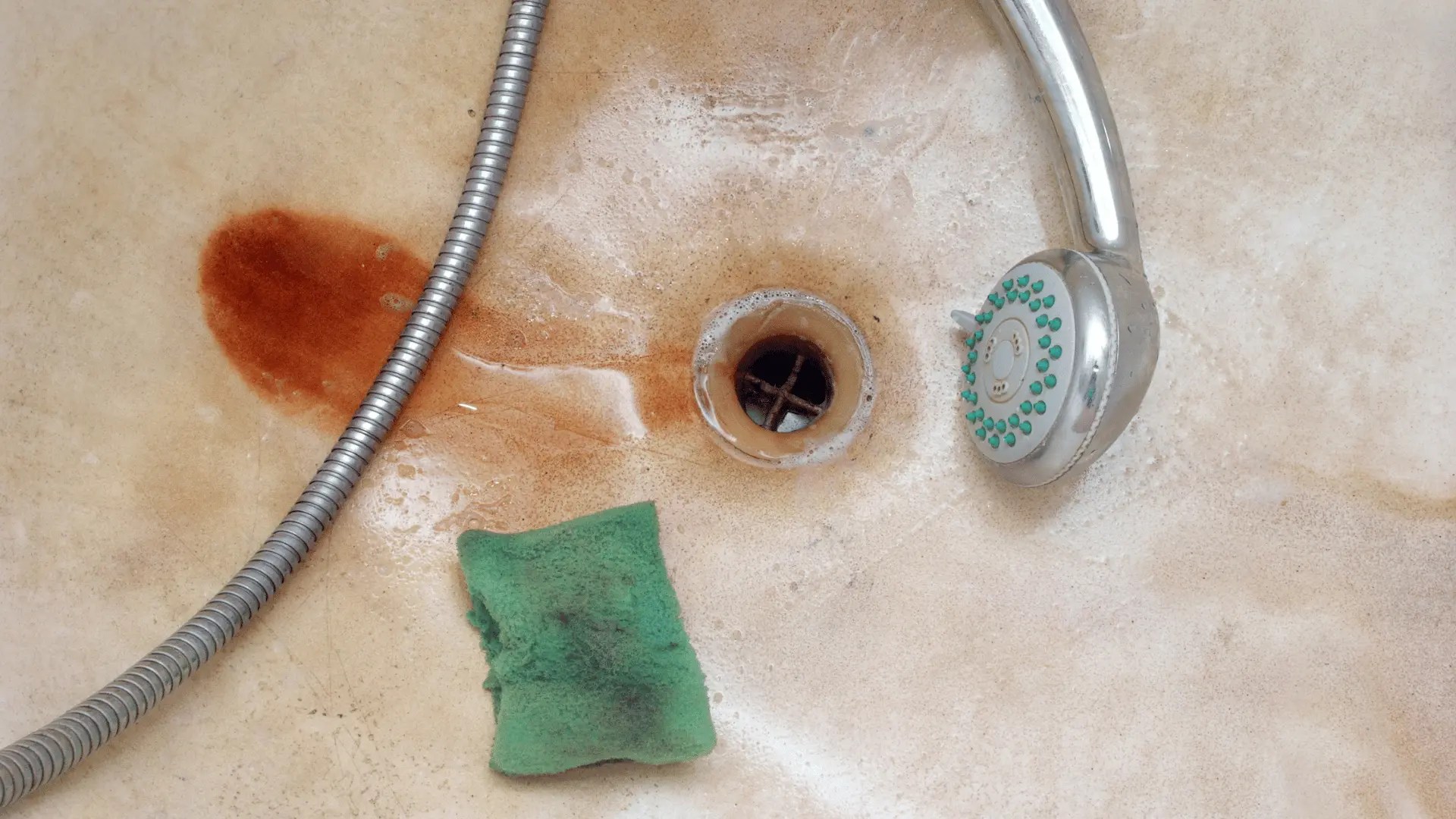 How to Remove Limescale from a Bathtub? The Colour of the Buildup Will