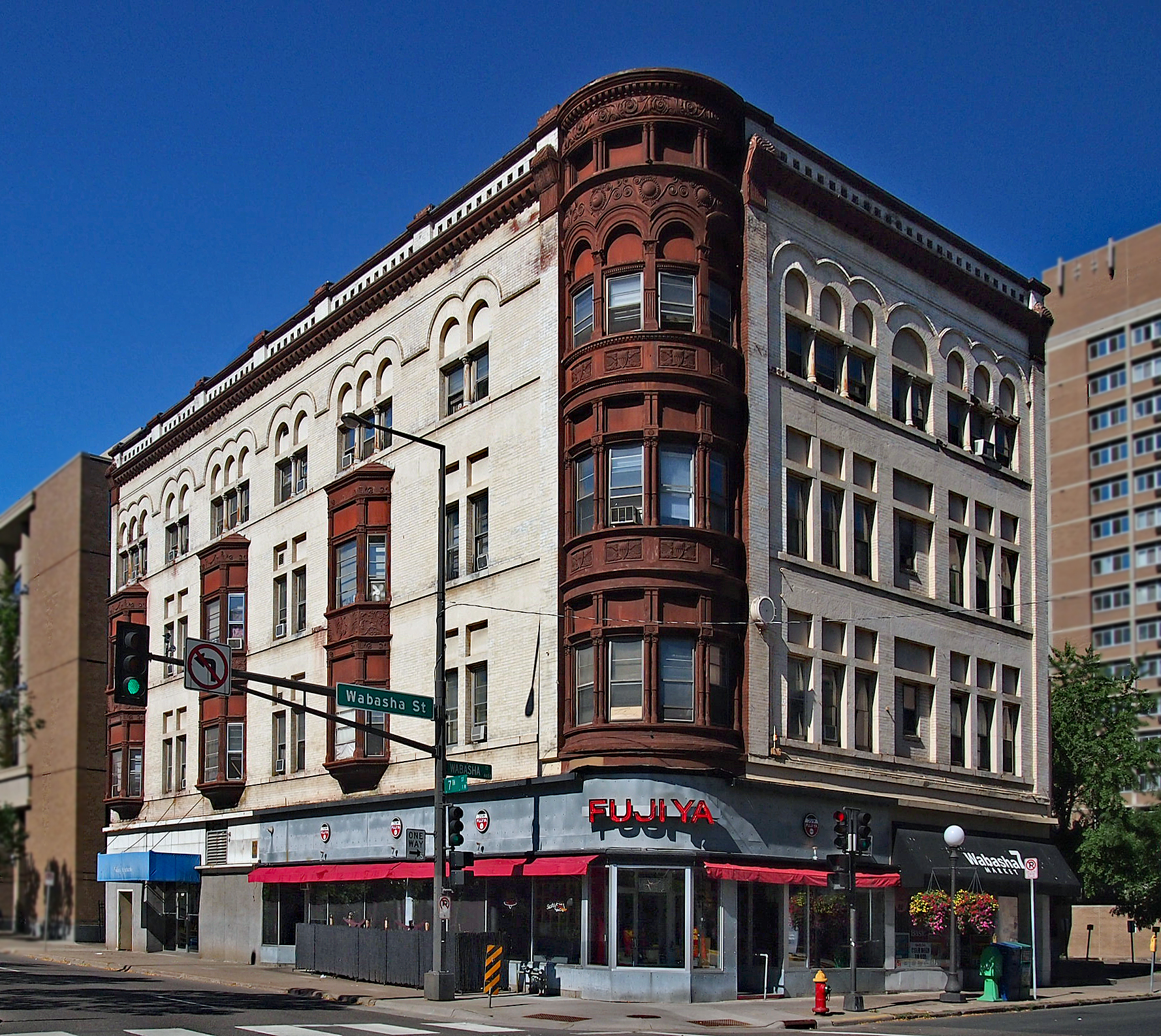 Fitzpatrick Building (now known as Viking Apartments) Clio