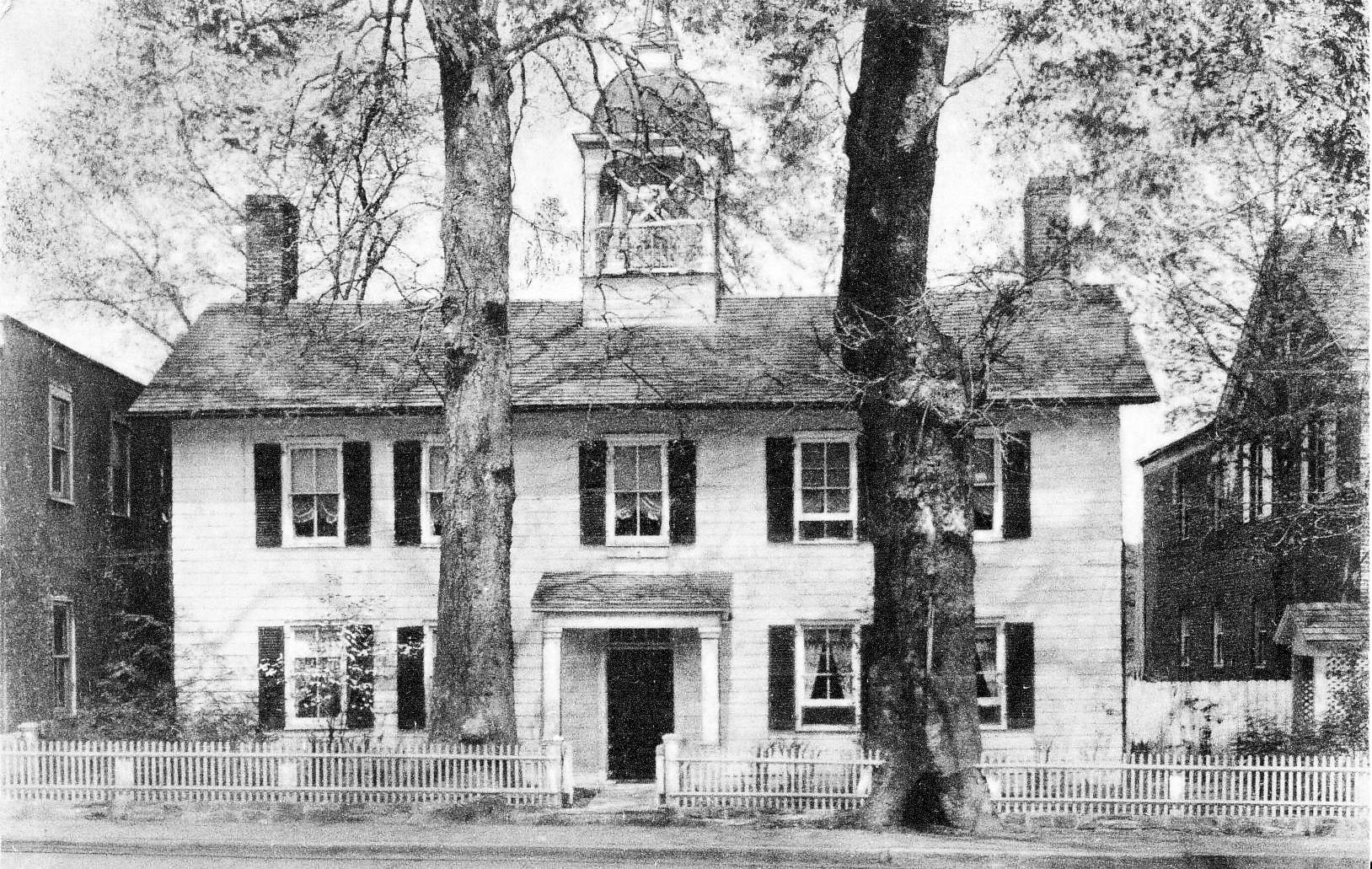 Bedford Library (former Bedford Academy; Bedford Village Historic