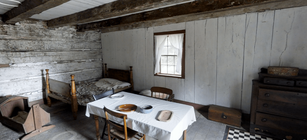 Schmitt Log House Clio