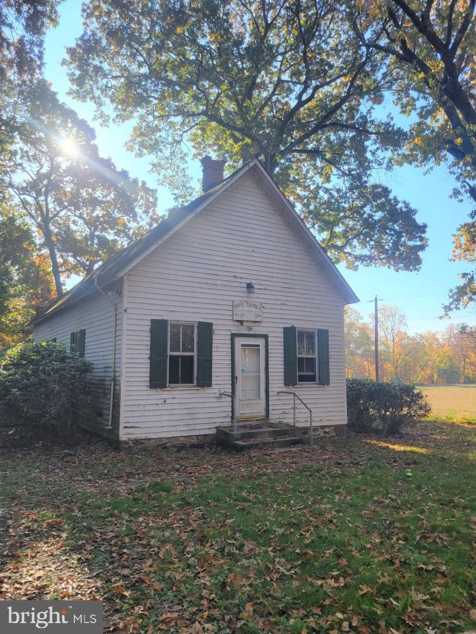 56 Hope Grange Road, Bridgeton, NJ 08302 is now new to the market! The Roarke Agency Homes