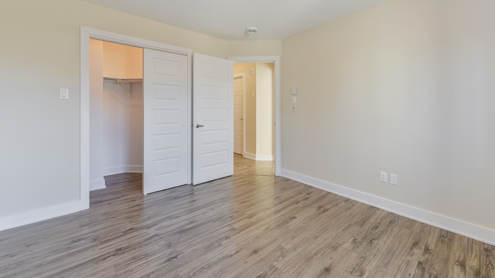 Propriété à vendre 14 rue Guy 103, StEustache (Québec) J7R 6V4