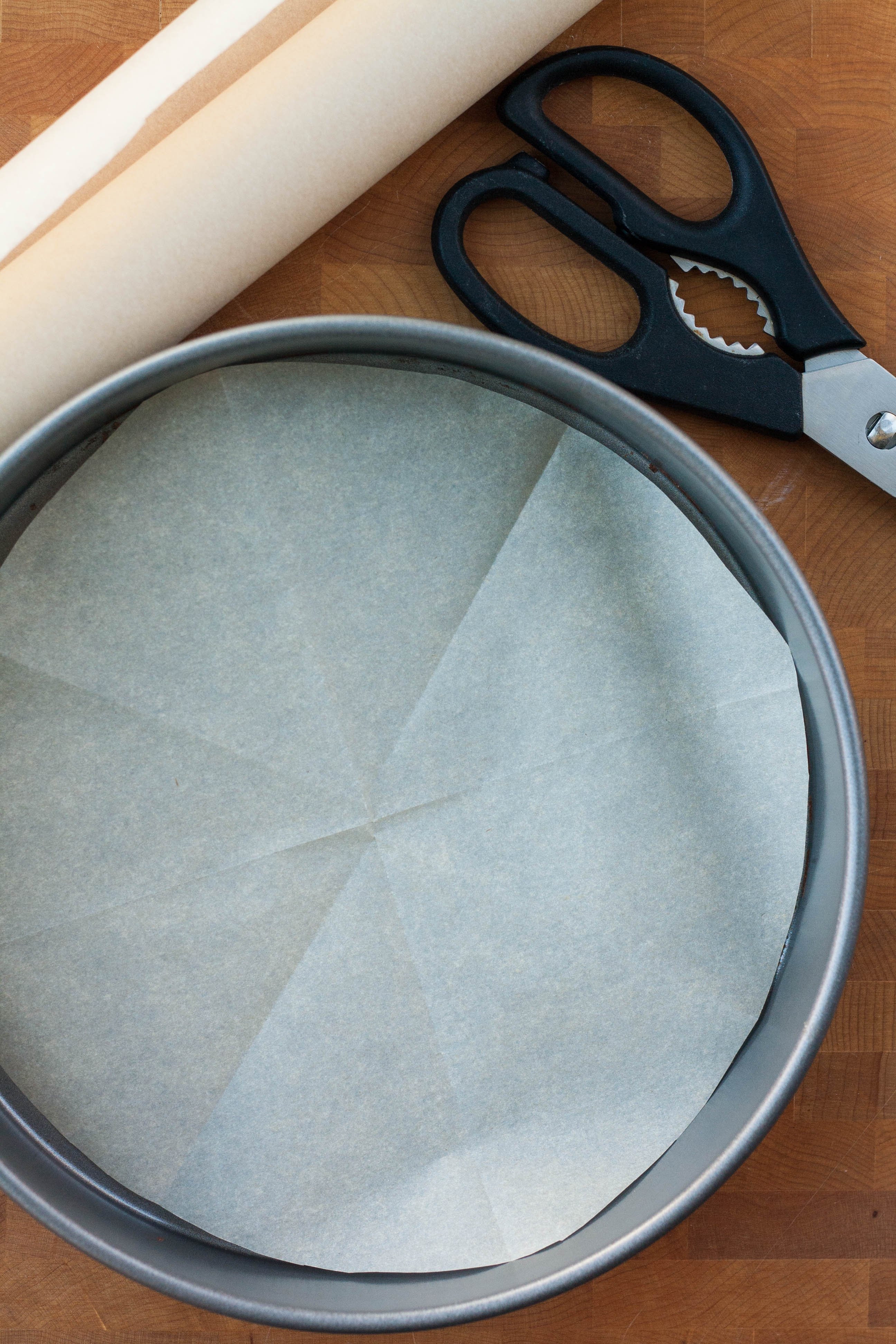 How To Line The Inside Of A Round Pan With Parchment Paper Canadian