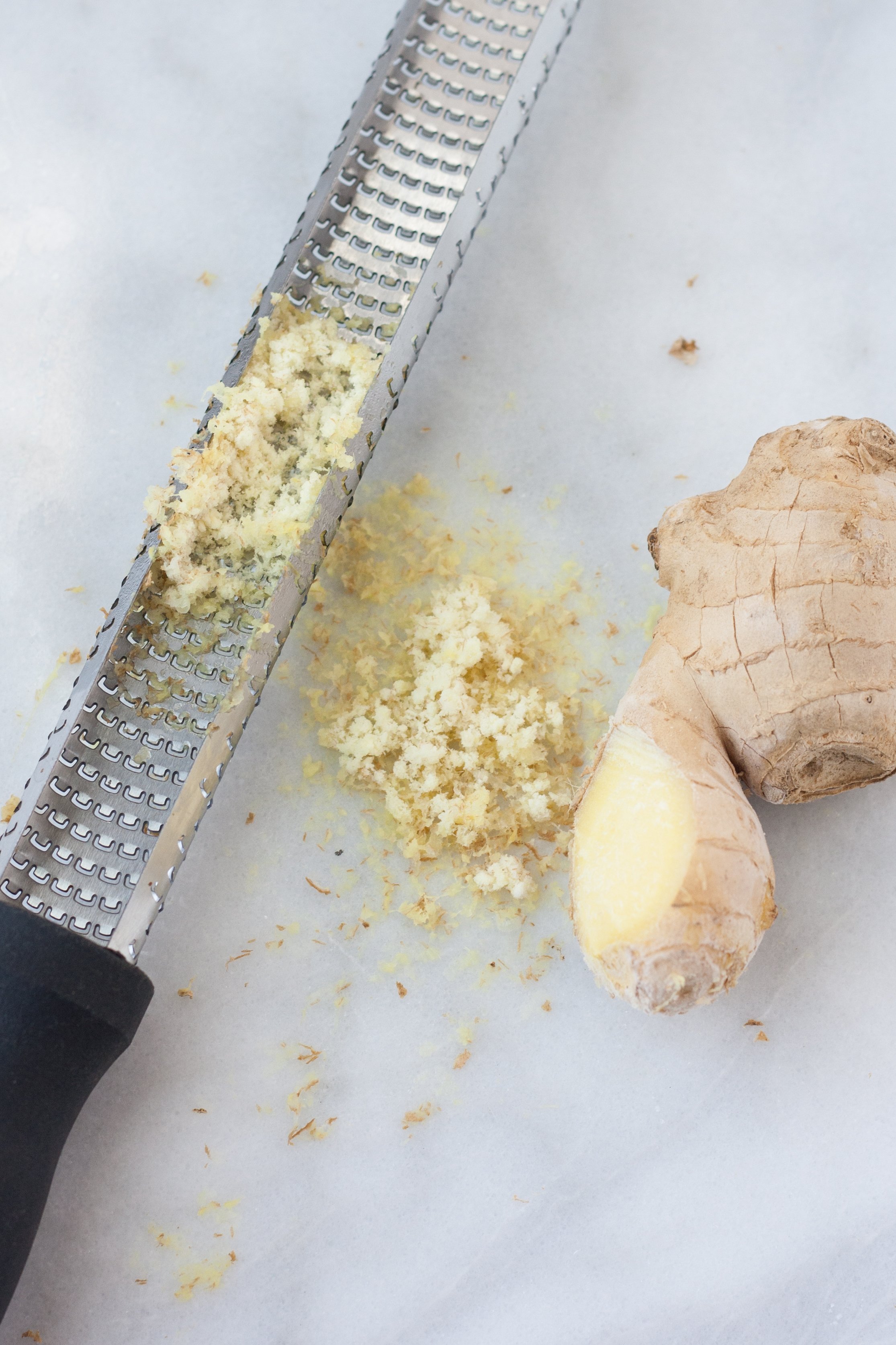 How To Grate Ginger