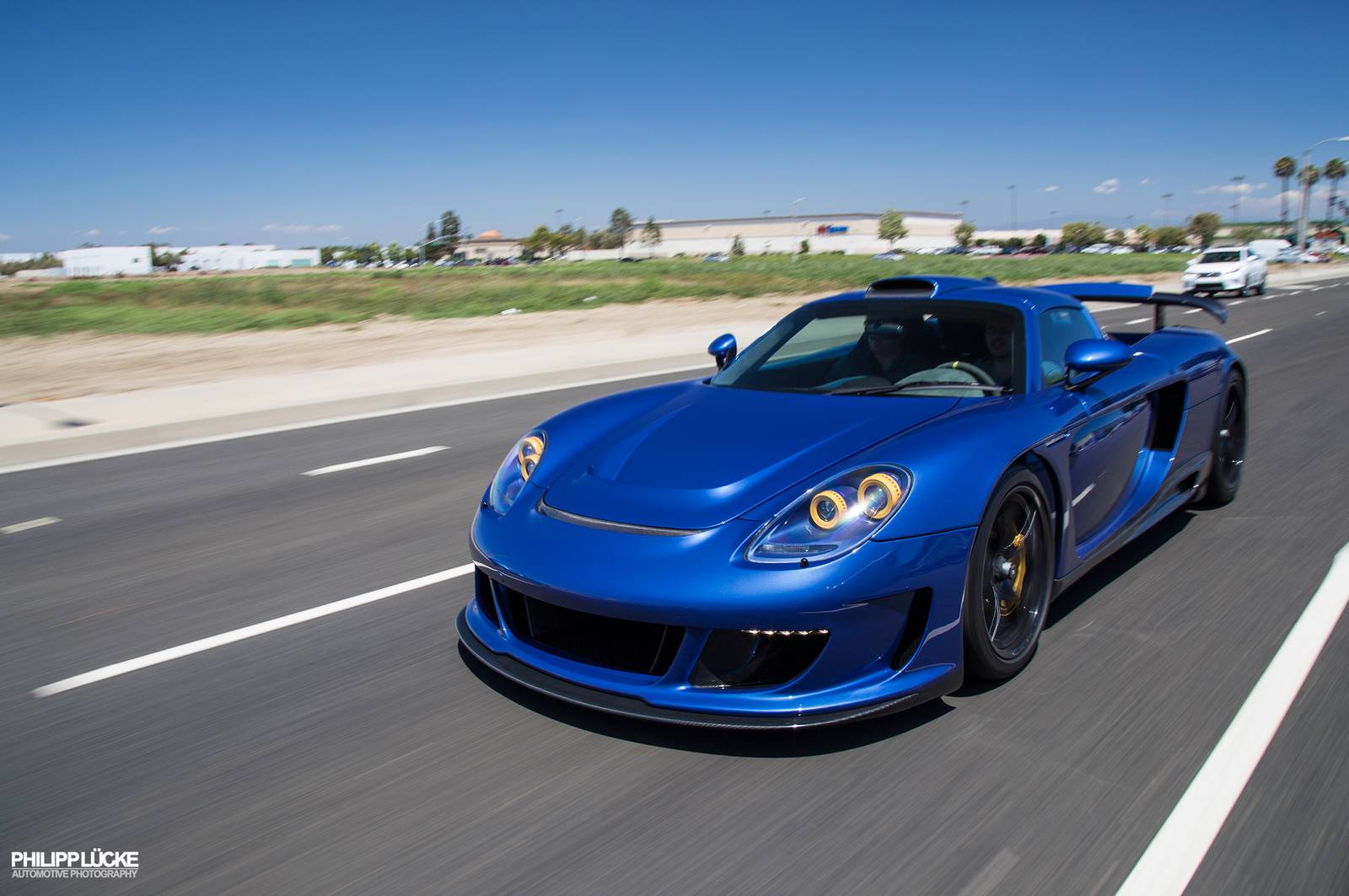 Cobalt Blue Gemballa Mirage GT in California GTspirit