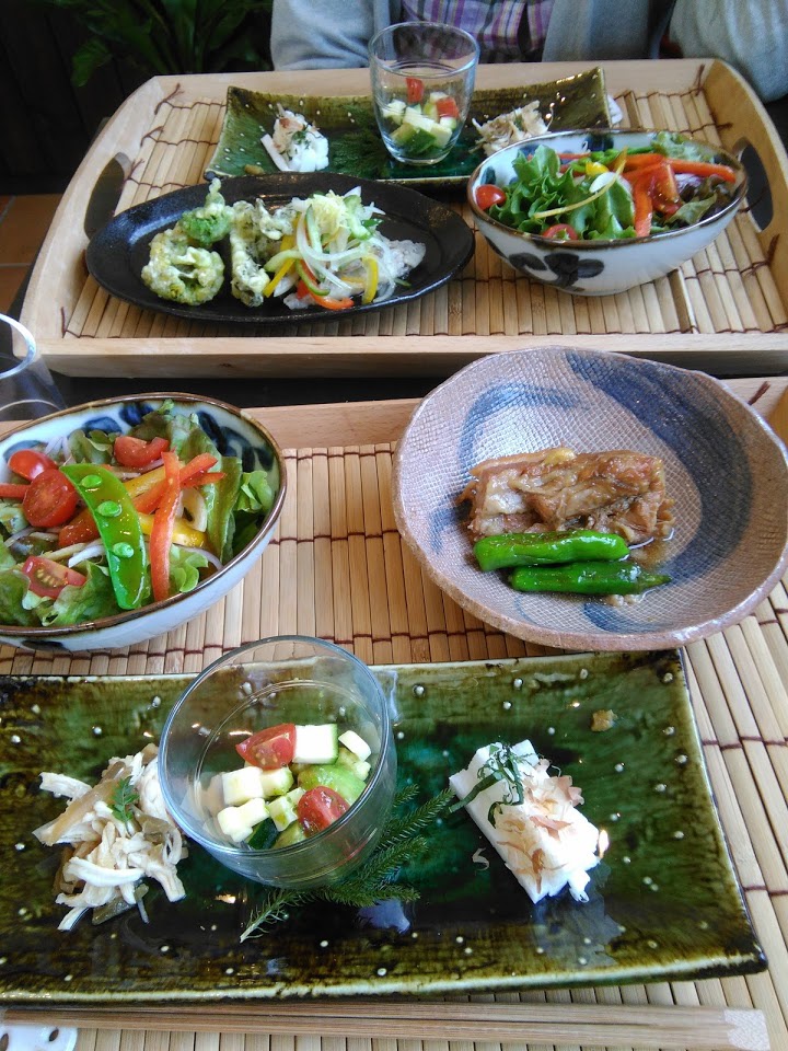 ごはん屋さん縁側〜engawa〜