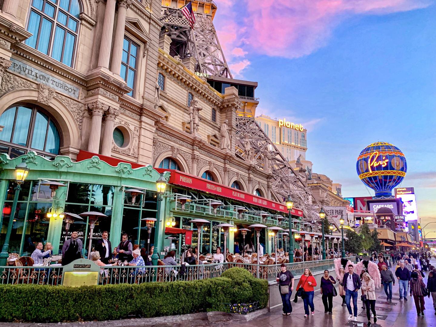 About Us Lettuce Entertain You